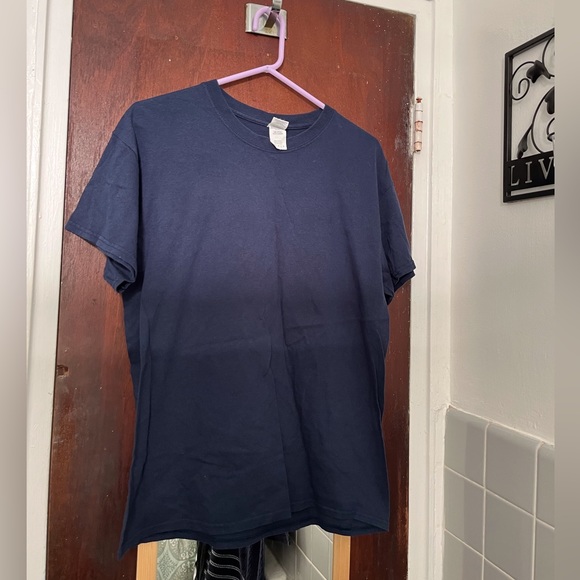 Gildan Tops - ❌SOLD❌ Navy Blue, Short Sleeve Tee, Size L.
